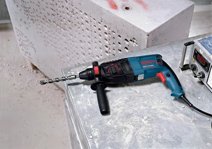 Перфоратор прямий Bosch Professional GBH 2-26 DRE 800 Вт мережевий перфоратор MGT-2-26 DRE фото